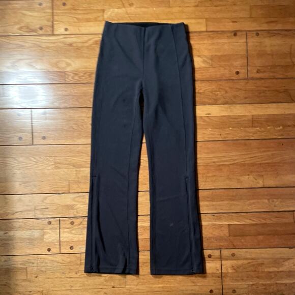 Lululemon Brushed Softstreme Ribbed Zip Flared Pant 32.5". $148 - Picture 3 of 16